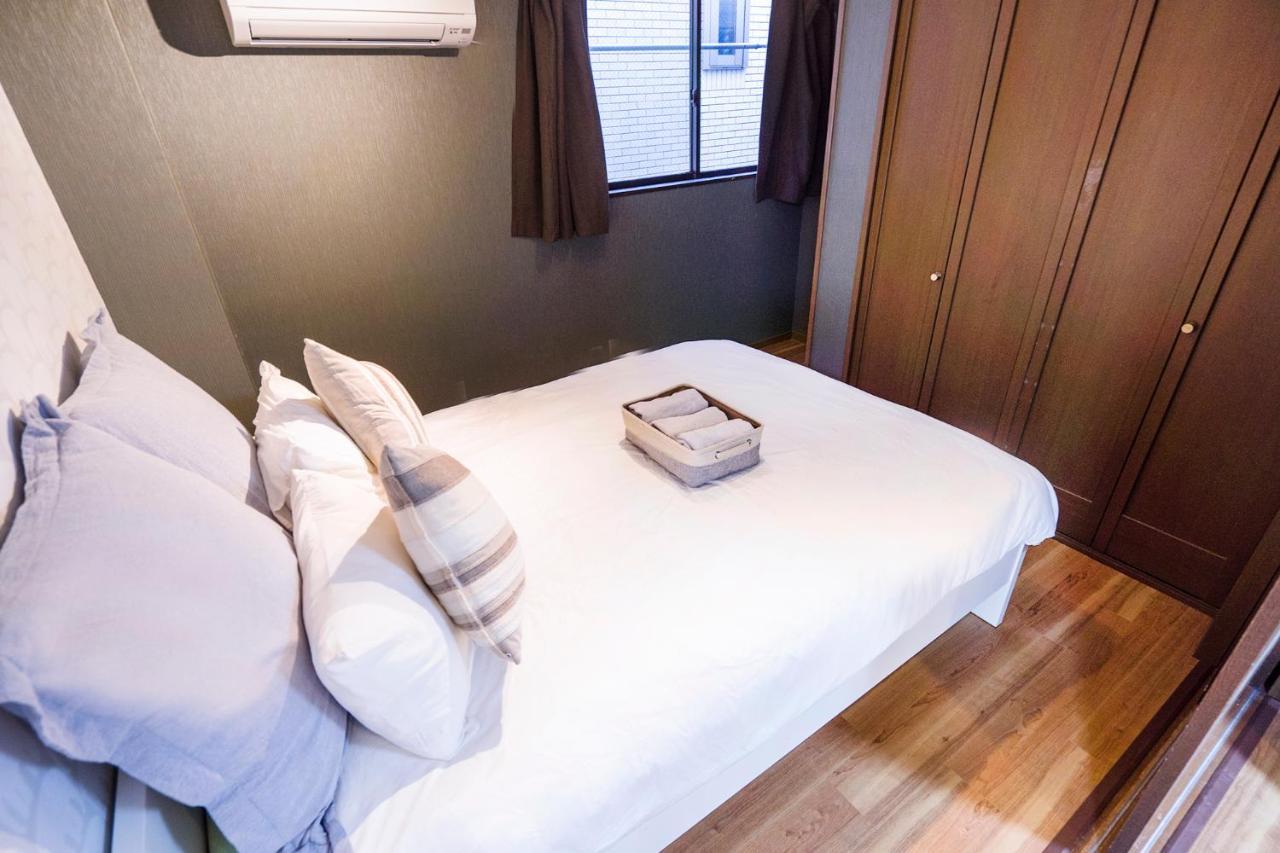 Apartamento 10ppl Shinjuku Gyoen丶 National Garden丶 Kabukicho丶 Shinjuku Station丶 Golden Gai丶 Metropolitan Government Building Eow4 *